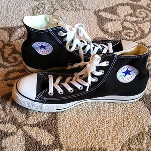 Converse Chuck Taylor Sneakers